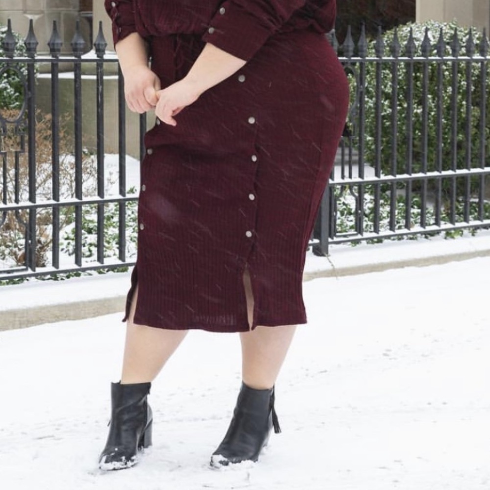 Soncy Women’s Casual Burgundy Ribbed Button Front Cute Midi Skirt